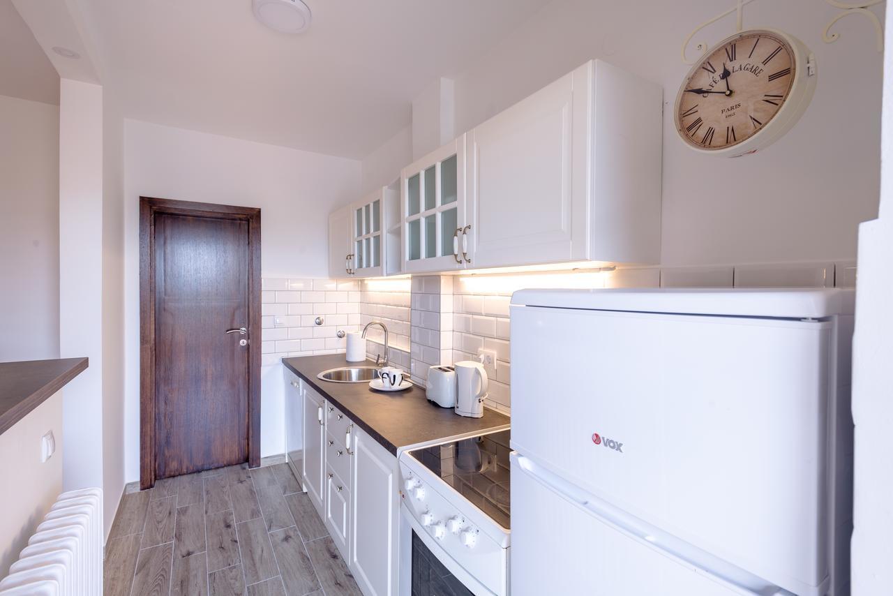 Apartman Arte Нови Сад Екстериор снимка